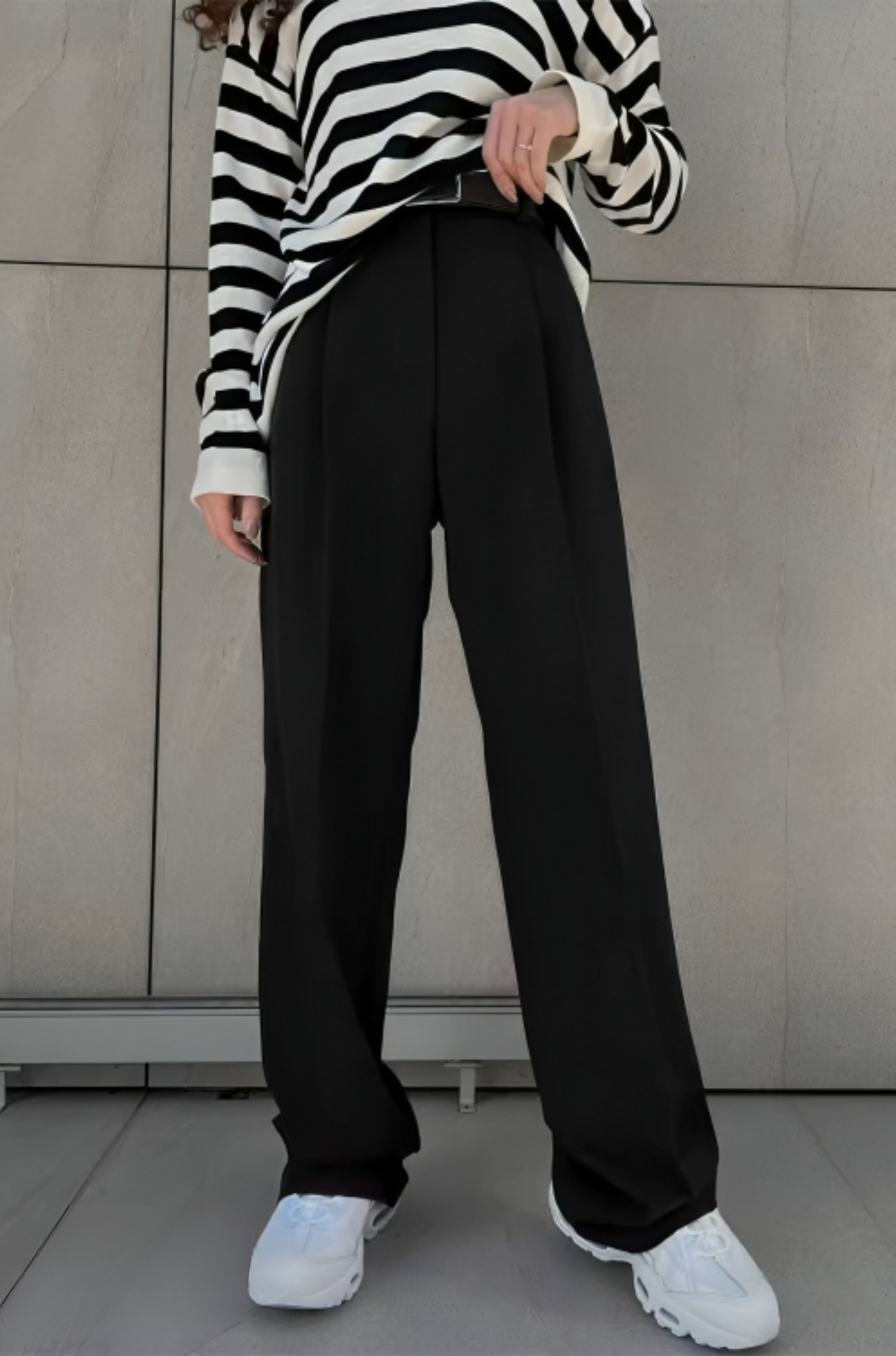 Mae Flared Pants - High-Waisted Trousers for Woman