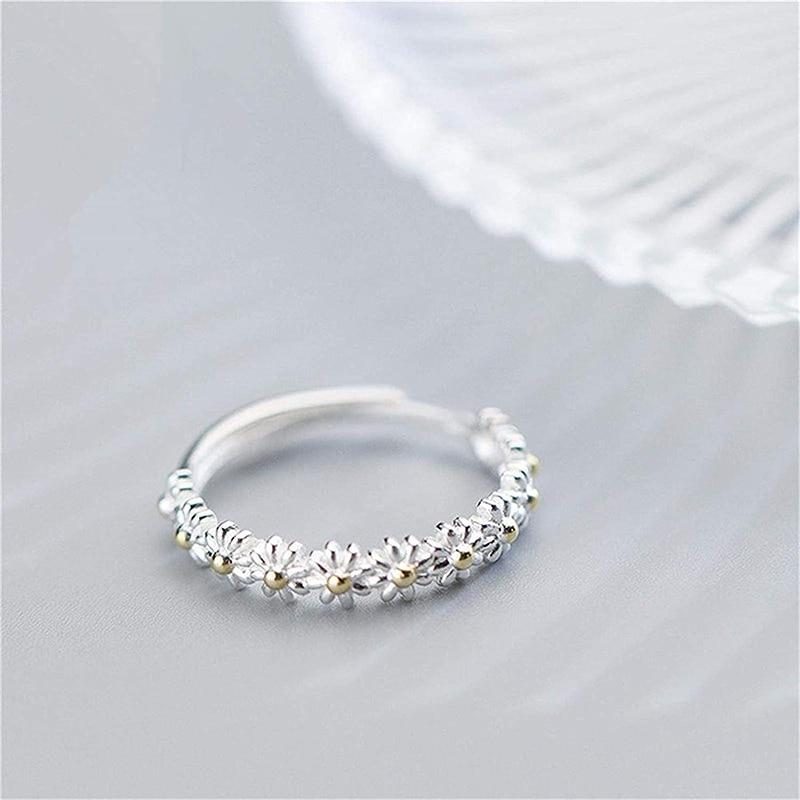Charming Daisy Ring – Minimalist Flower Design