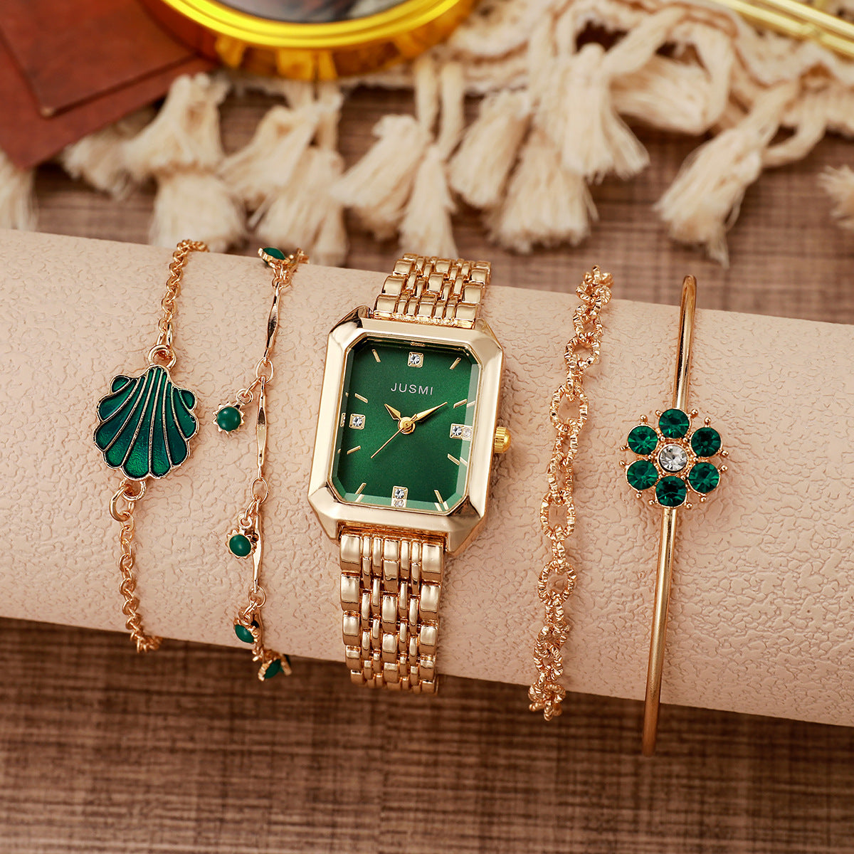 Emerald Green Watch & Jewelry Gift Set – Luxury in Every Detail