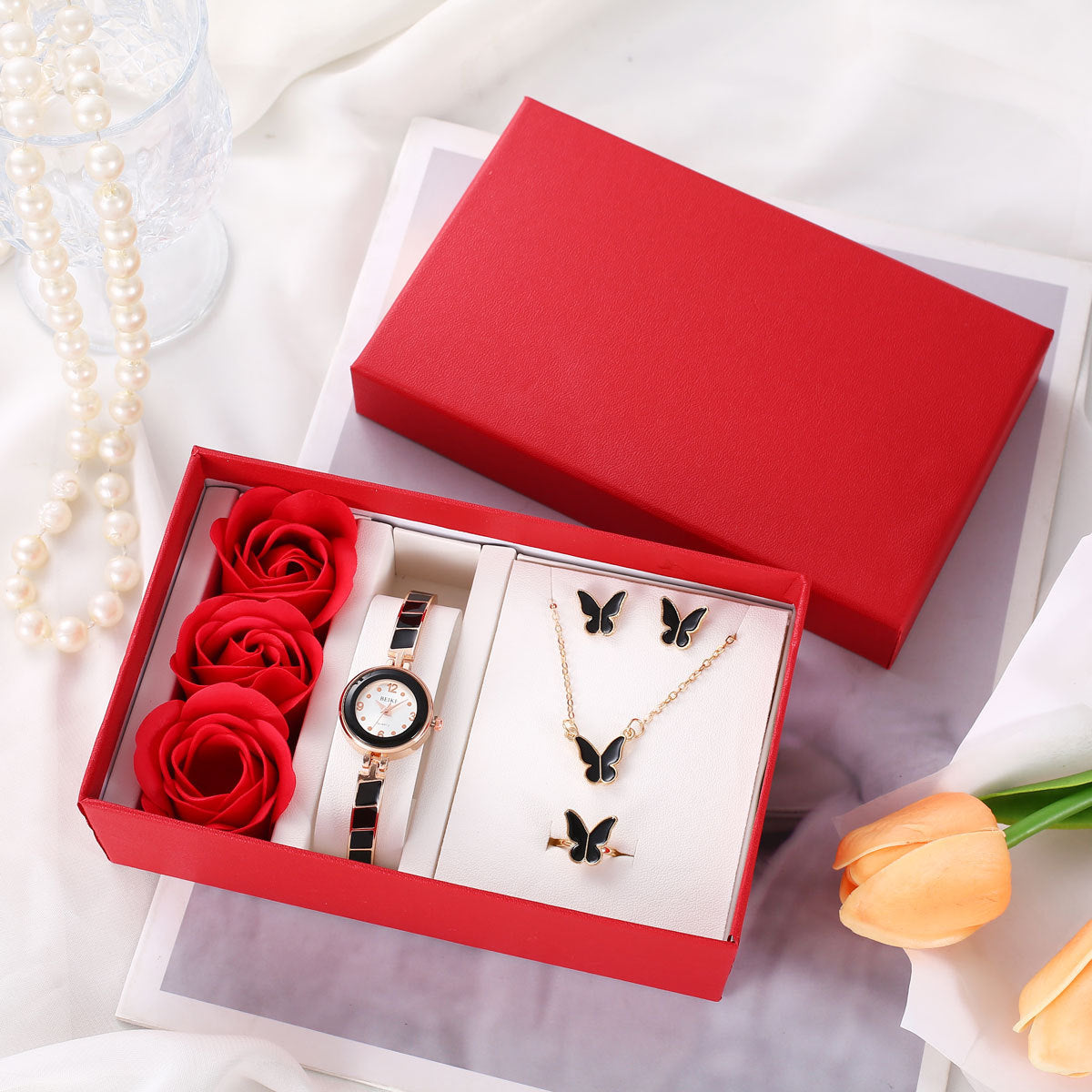 Elegant Necklace & Earrings Set with Roses – Perfect for Special Moments