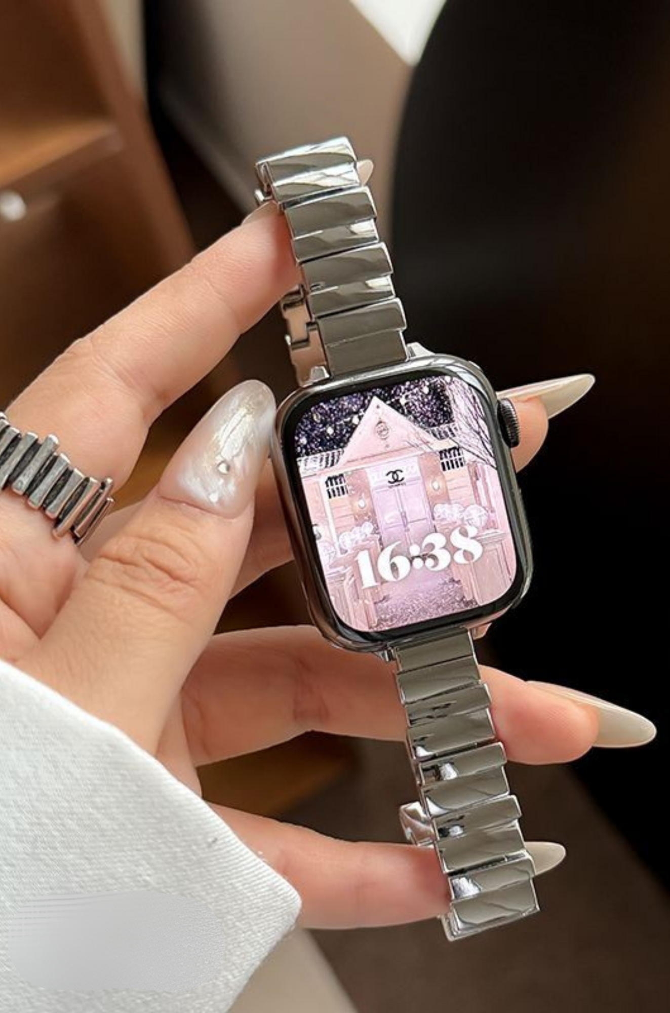 Stainless Steel Band Apple Watch - Durable Accessory for Woman