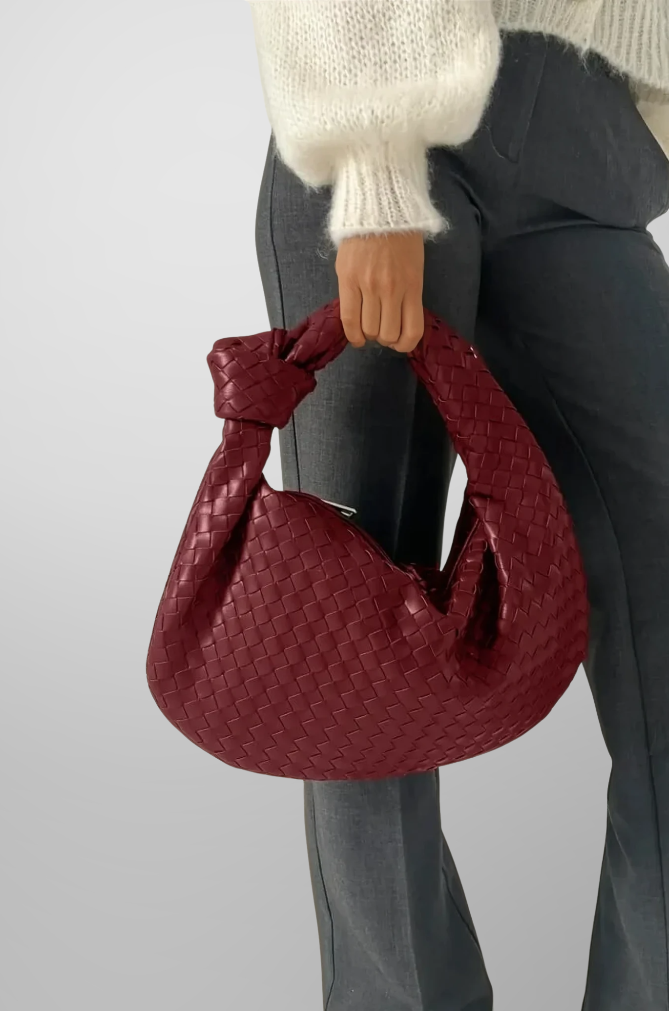 MAE- Medium Woven Bag for Woman