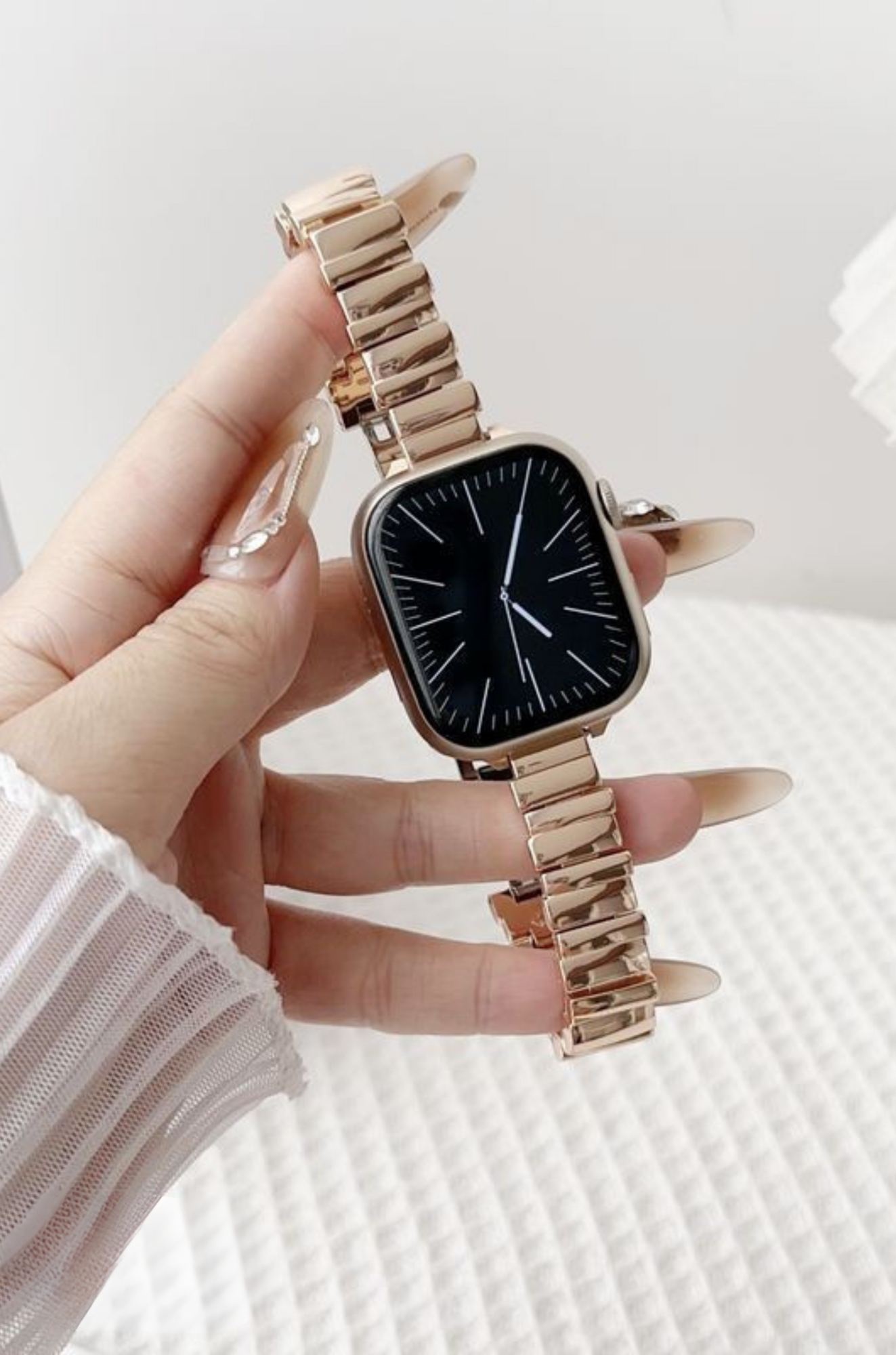 Stainless Steel Band Apple Watch - Durable Accessory for Woman