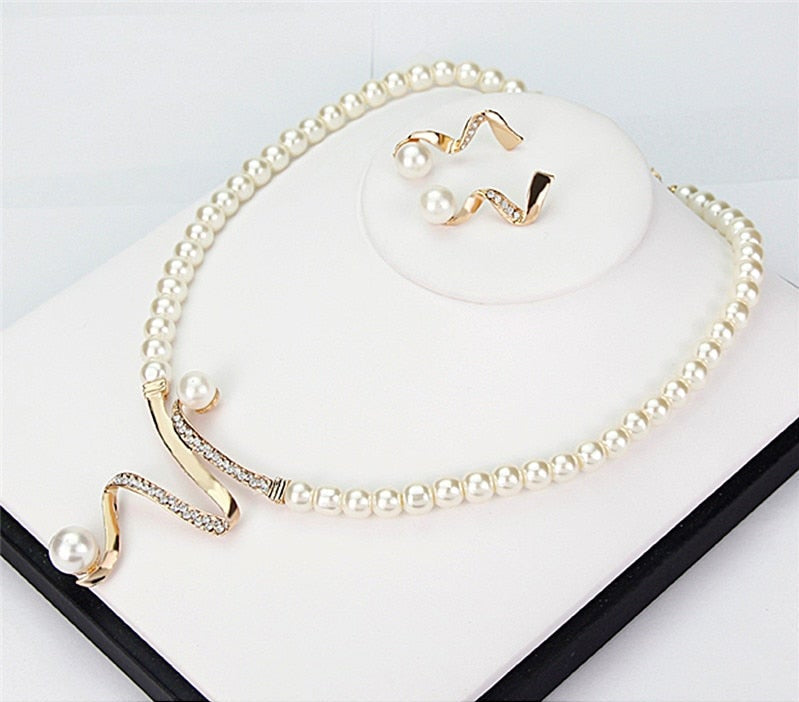 Pearl Jewelry Gift Set – A Touch of Elegance