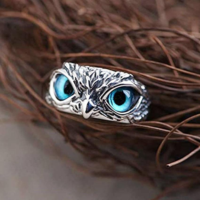 Silver Owl Ring with Striking Blue Eyes – A Statement Piece