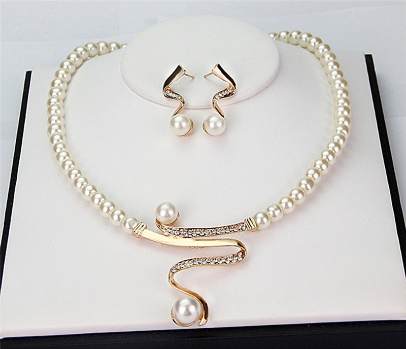 Pearl Jewelry Gift Set – A Touch of Elegance